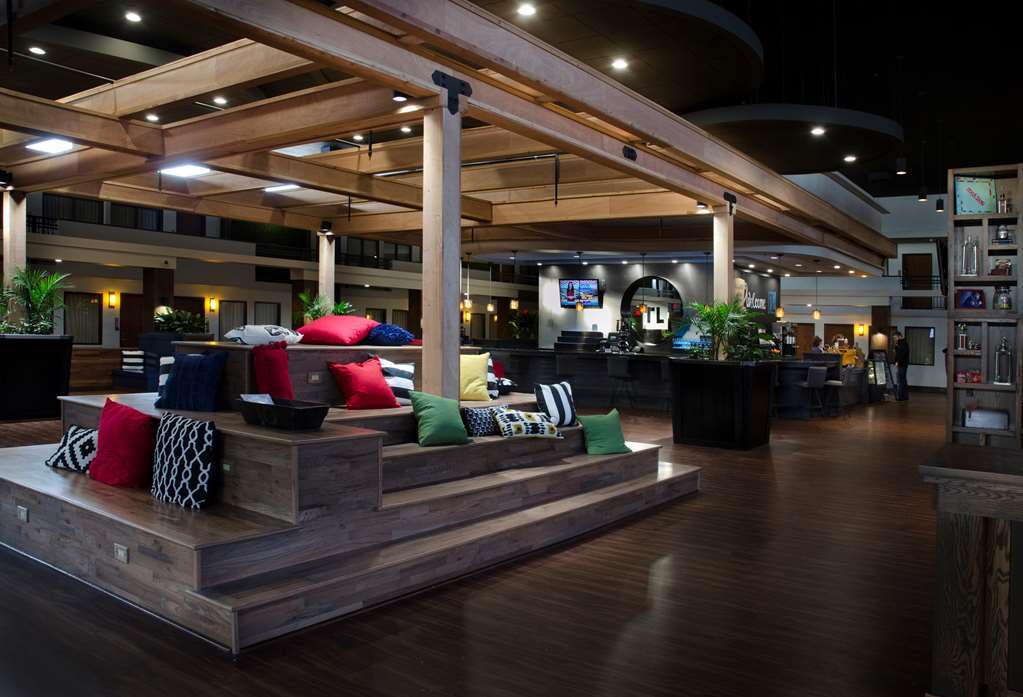 Ramada Plaza By Wyndham Omaha Hotel Interior photo